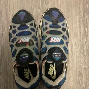 Nike Blue Sneakers Athletic Design